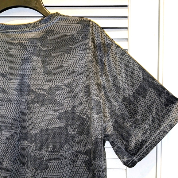 The Nike Tee Men's XXL 2XL Legend Dry-Fit Camo Short Sleeve Training Shirt Top - Picture 9 of 11